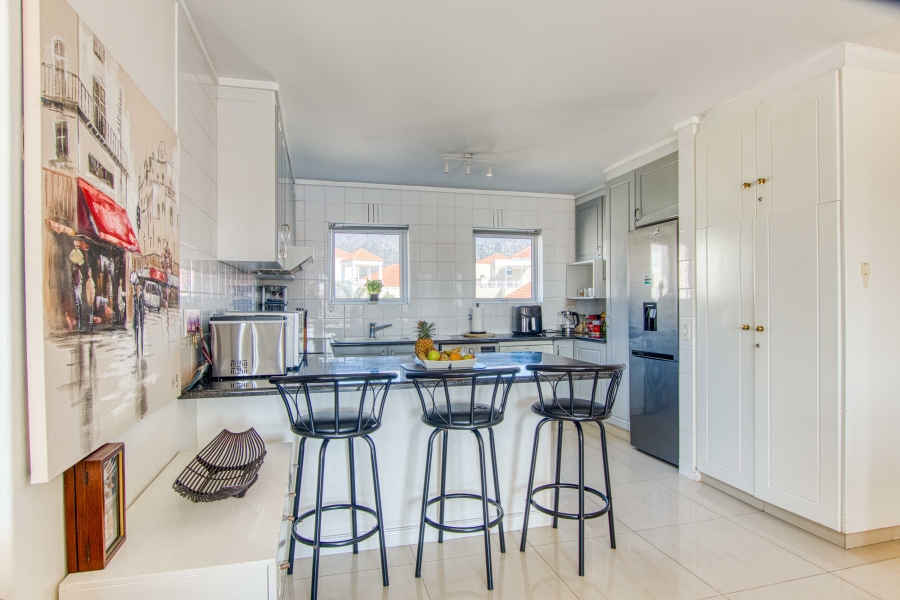 3 Bedroom Property for Sale in Harbour Island Western Cape